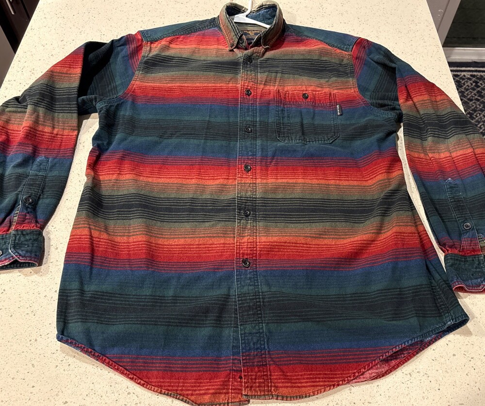 Vintage 90s Woolrich size XL Men’s Multicolor Striped Button Down Flannel Shirt